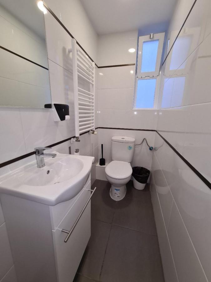 M-A Rooms Star Hostal Madrid Extérieur photo